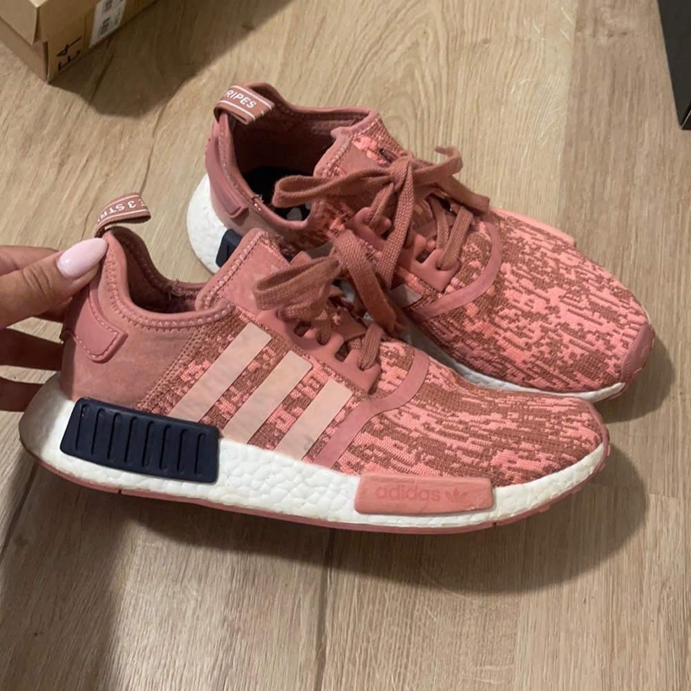 pink nmd adidas